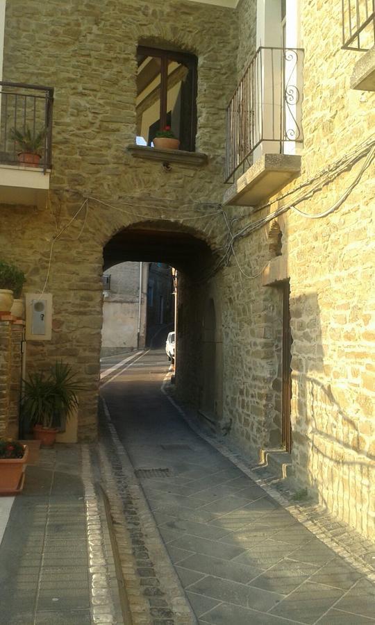 Pozzo Medievale Prignano Cilento Extérieur photo