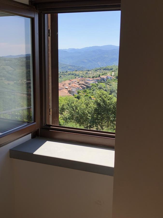 Pozzo Medievale Prignano Cilento Extérieur photo